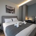 Daire Talkabout - Spacious 48 Sqm - 3' To Metro - Next To Ippokrateio Hospital *