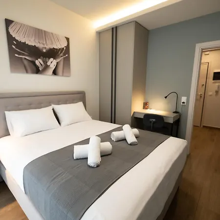 Apartment Talkabout - Spacious 48 Sqm - 3' To Metro - Next To Ippokrateio Hospital