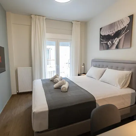 Talkabout - Spacious 48 Sqm - 3' To Metro - Next To Ippokrateio Hospital *