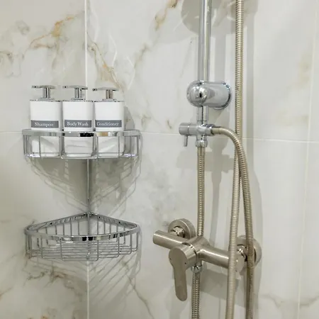 Apartment Talkabout - Spacious 48 Sqm - 3' To Metro - Next To Ippokrateio Hospital *