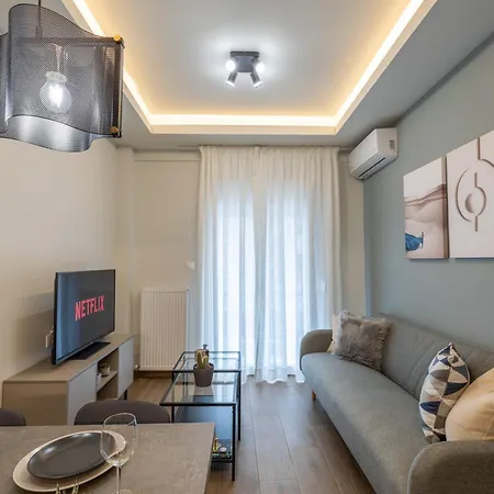 Talkabout - Spacious 48 Sqm - 3' To Metro - Next To Ippokrateio Hospital *