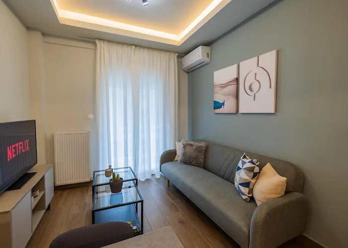 Talkabout - Spacious 48 Sqm - 3' To Metro - Next To Ippokrateio Hospital Apartment Thessaloniki