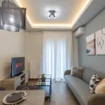 Talkabout - Spacious 48 Sqm - 3' To Metro - Next To Ippokrateio Hospital *