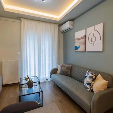 Talkabout - Spacious 48 Sqm - 3' To Metro - Next To Ippokrateio Hospital דירה סלוניקי
