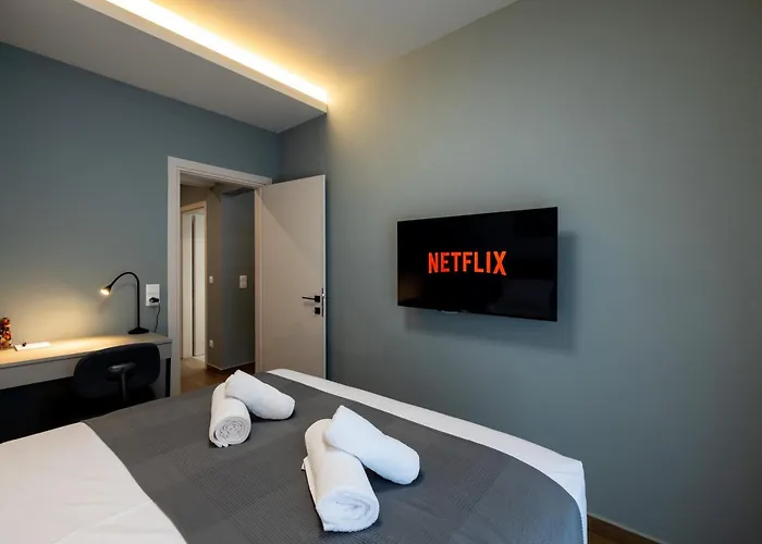 Talkabout - Spacious 48 Sqm - 3' To Metro - Next To Ippokrateio Hospital *